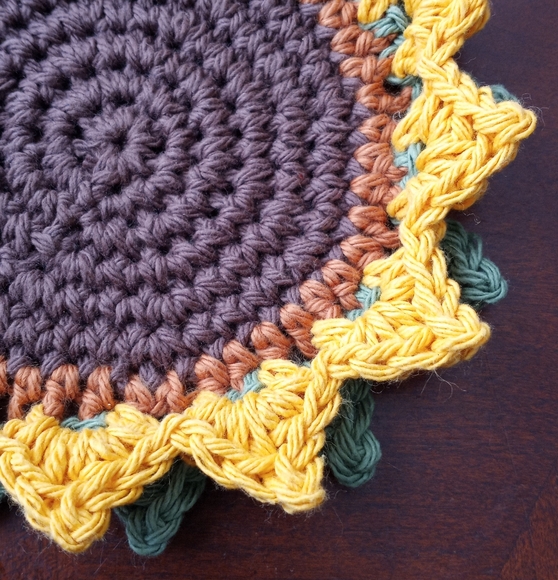 Sunflower coasters (4) Crochet handmade by seller 100% cotton yarn - Picture 4 of 6